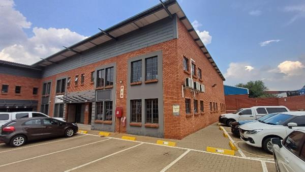 318 m² Industrial space
