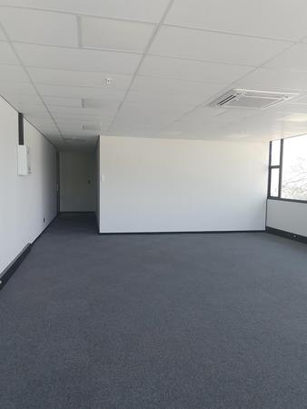 94 m² Commercial space