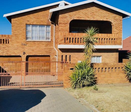 6 Bedroom House