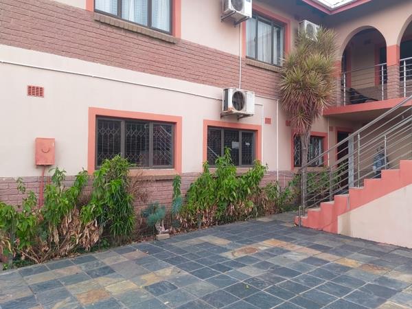 1 Bedroom Garden Cottage