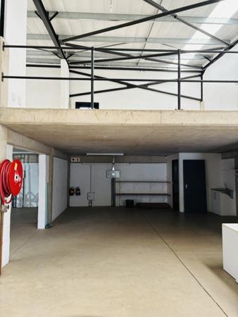 141 m² Industrial space