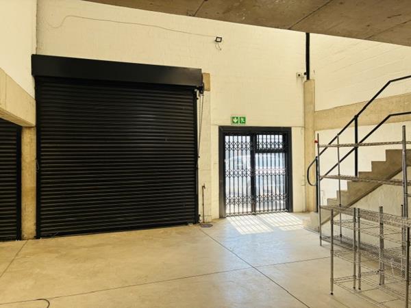137 m² Industrial space