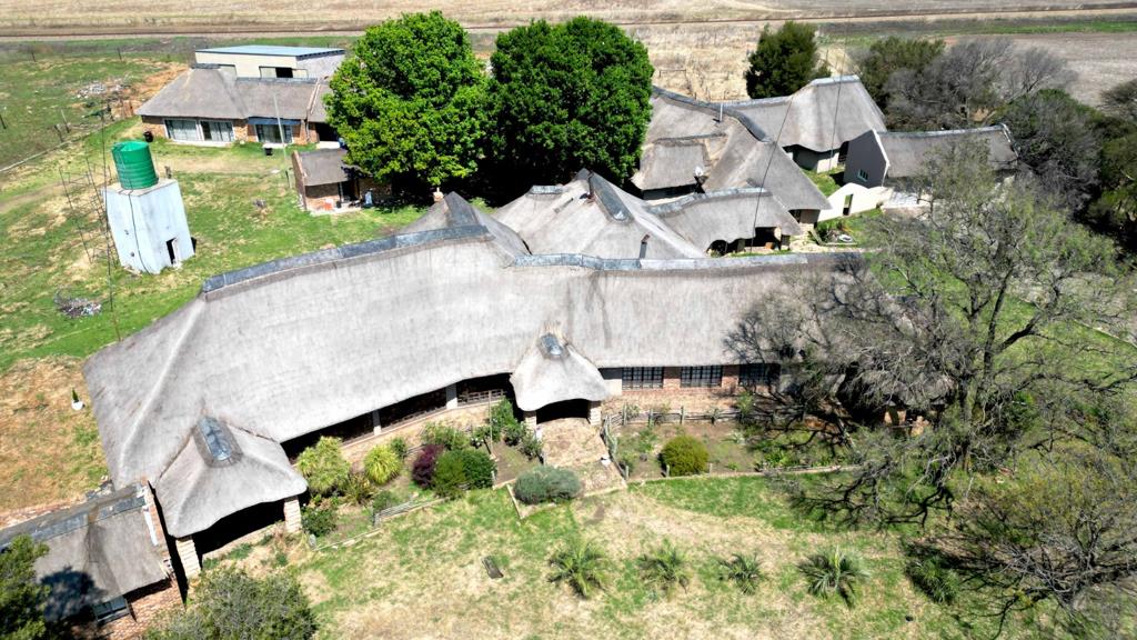 34.2 ha Farm with House