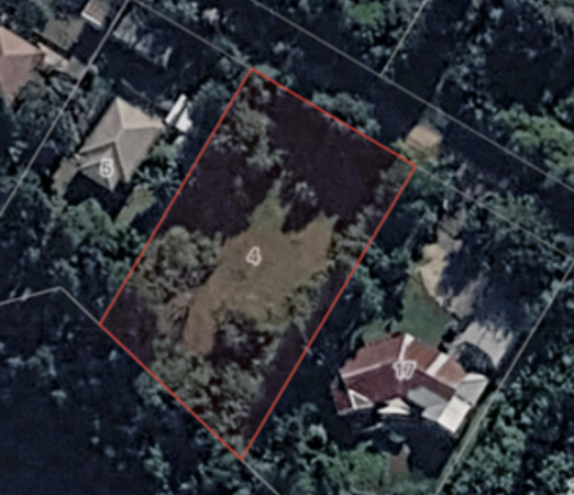 1 819 m² Land