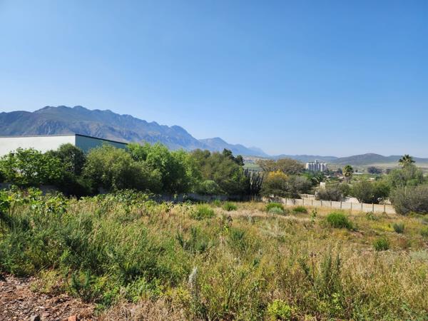 1 279 m² Land