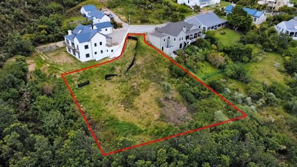 975 m² Land