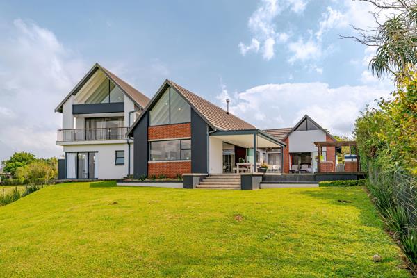 House in Cotswold Downs Estate