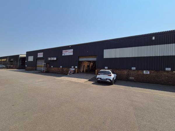 1 586 m² Industrial space
