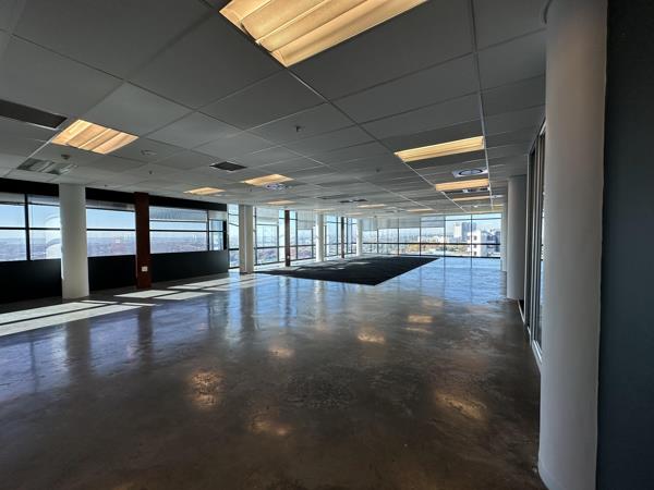 492 m² Commercial space