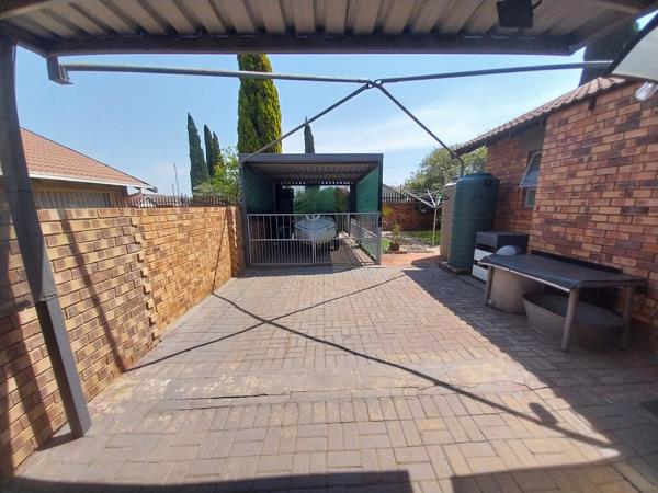 2 Bedroom House