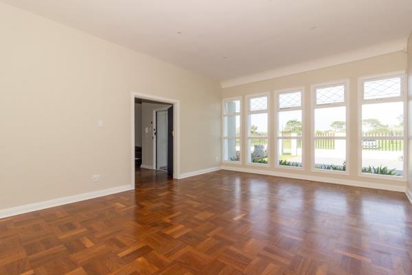 150 m² Office Space