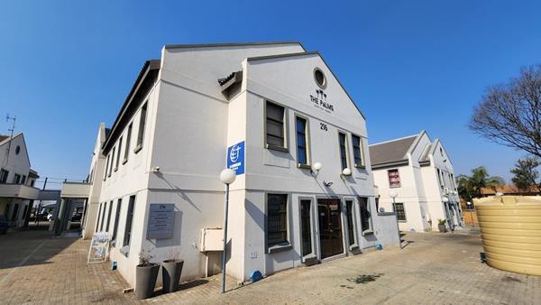 264 m² Office Space