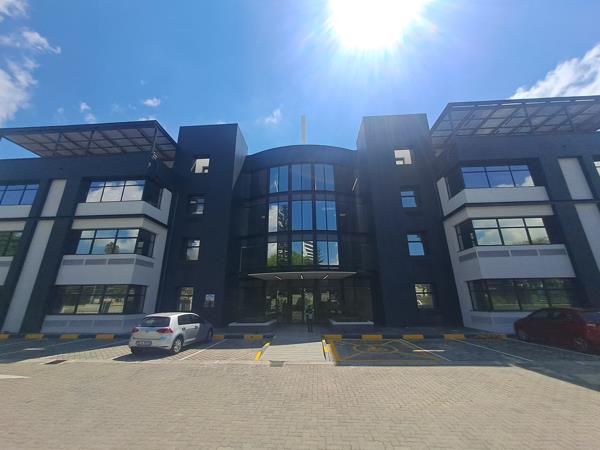 1 679 m² Commercial space