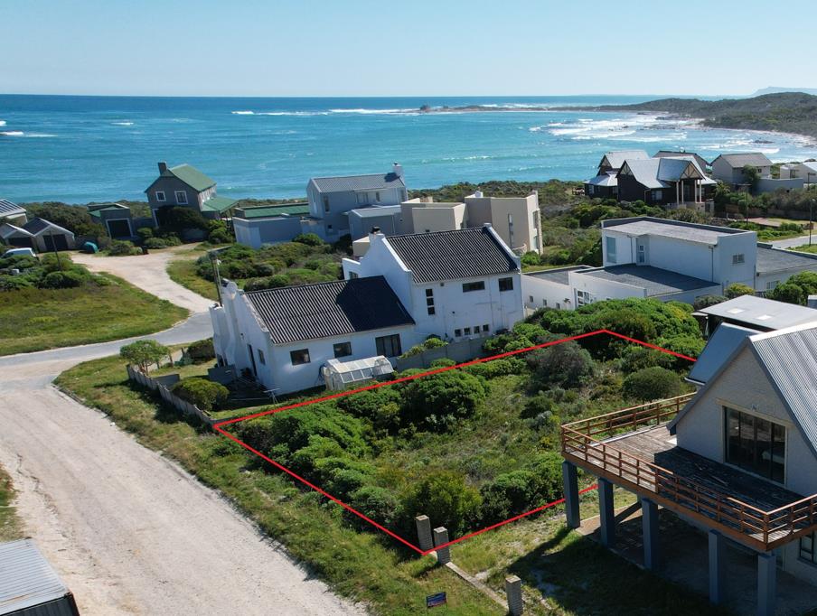 605 m² Land