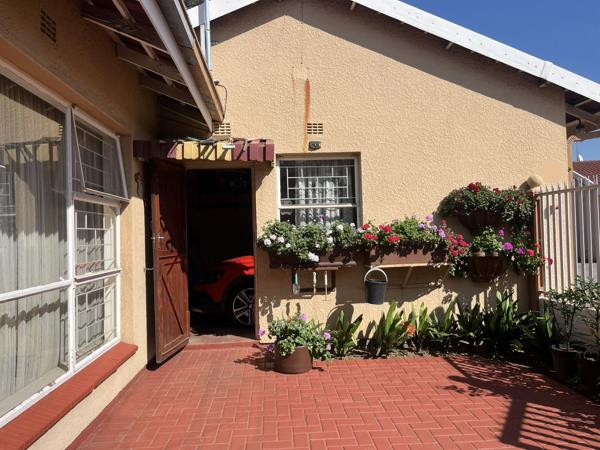 2 Bedroom House