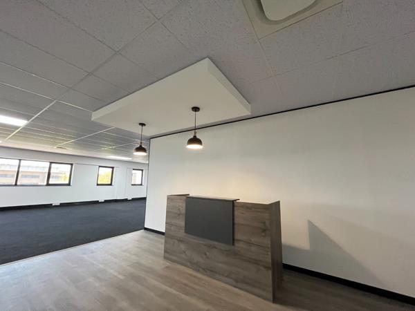 738 m² Commercial space