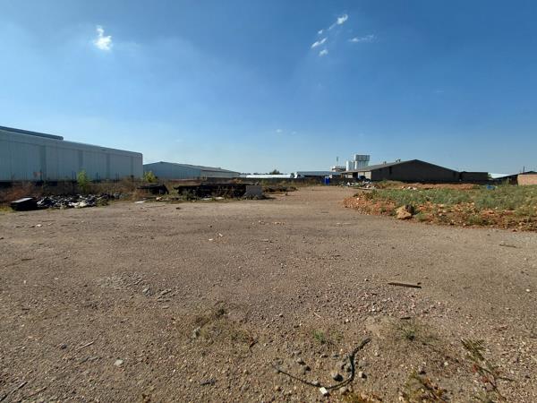 2 060 m² Land