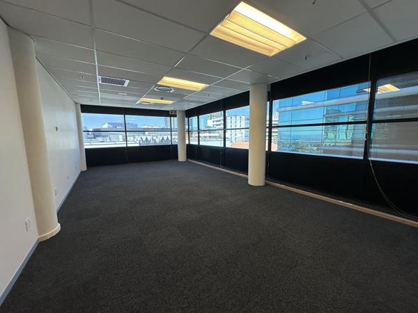 222 m² Commercial space
