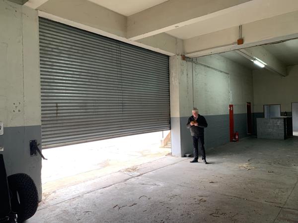318 m² Industrial space