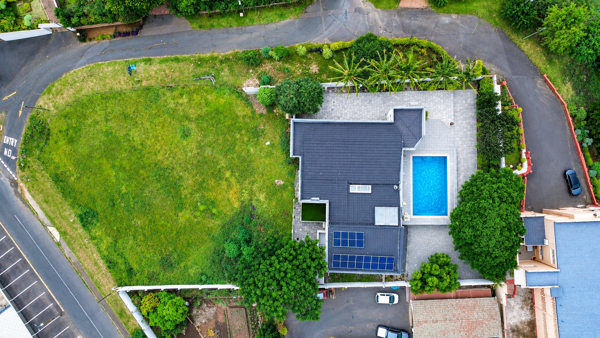 6 Bedroom House