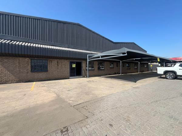 1 600 m² Commercial space