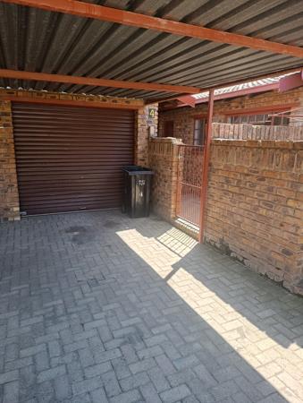 2 Bedroom Simplex