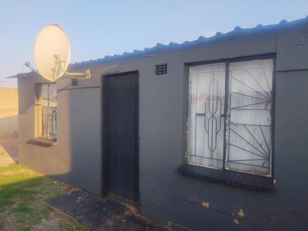 2 Bedroom House