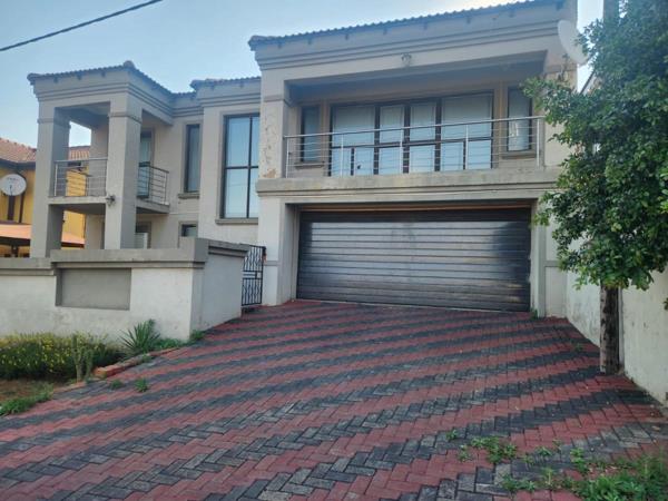 5 Bedroom House