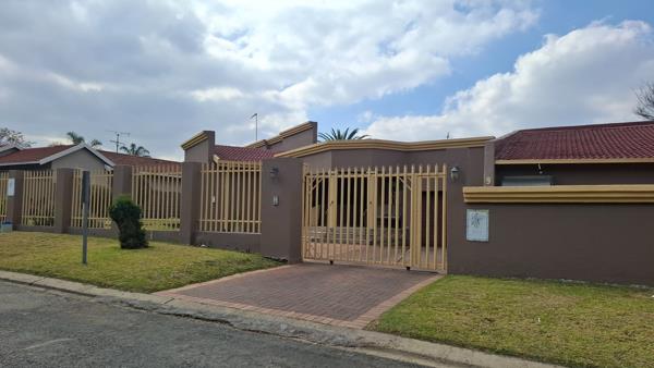 6 Bedroom House