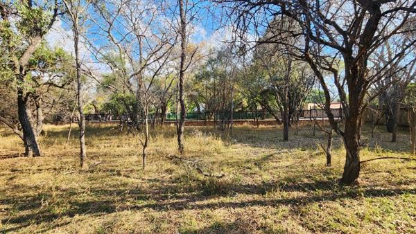 1 072 m² Land