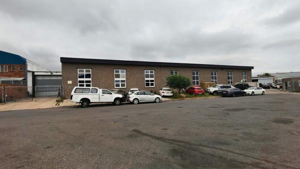 860 m² Industrial space