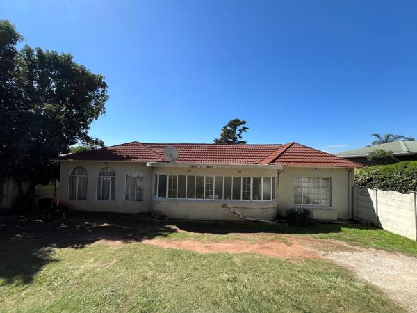 6 Bedroom House