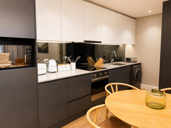 1 Bedroom Apartment