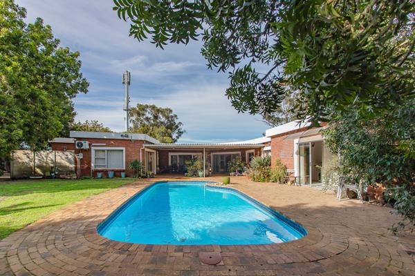 6 236 m² Farm