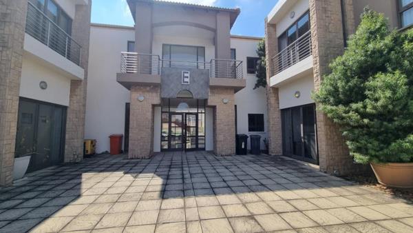 140 m² Office Space