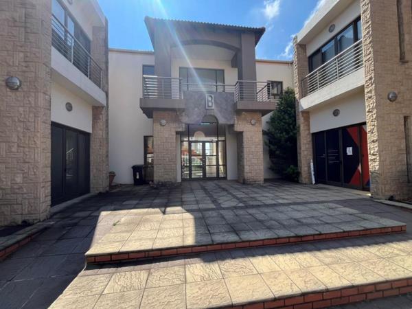 250 m² Office Space