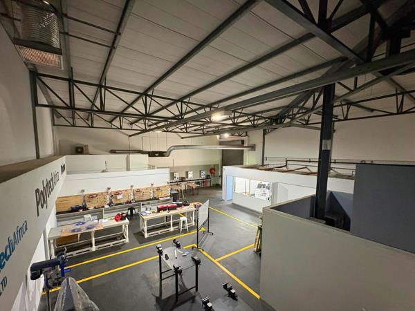 647 m² Industrial space