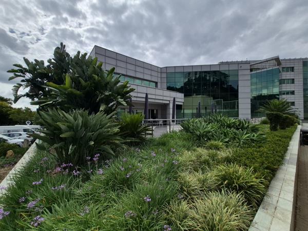 835 m² Commercial space