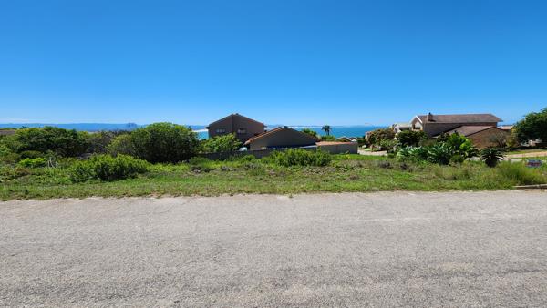 892 m² Land
