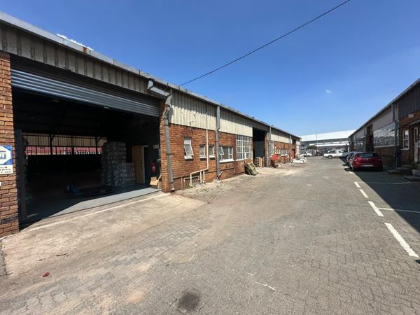 360 m² Industrial space
