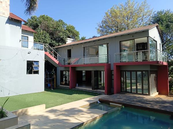 6 Bedroom House