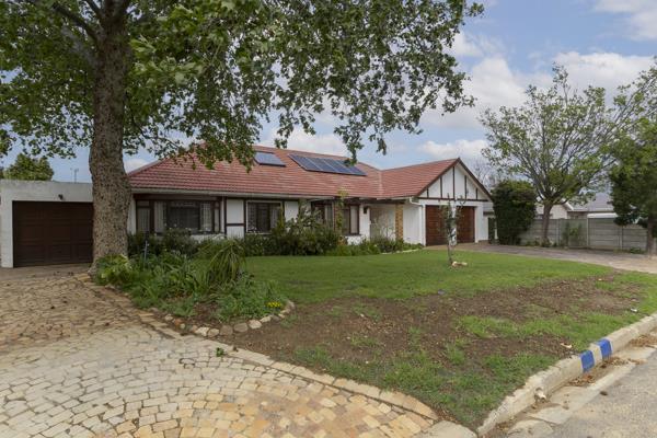 6 Bedroom House