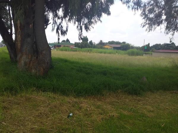 2 855 m² Land