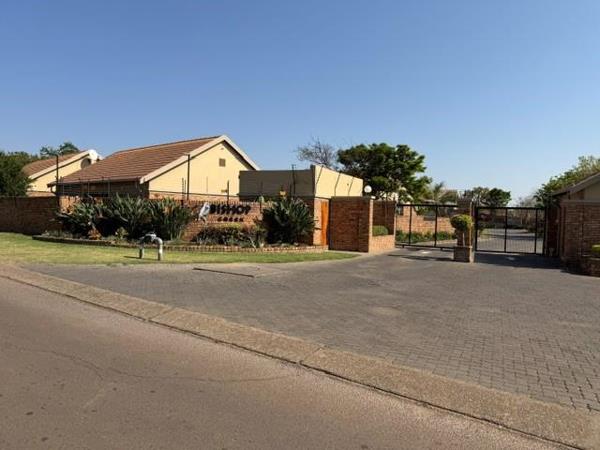 2 Bedroom Simplex