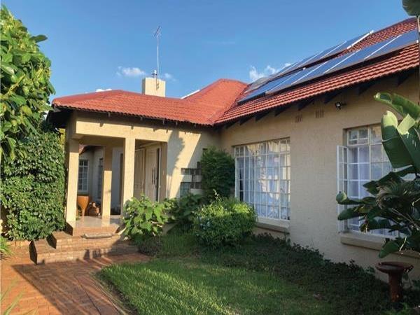 10 Bedroom House