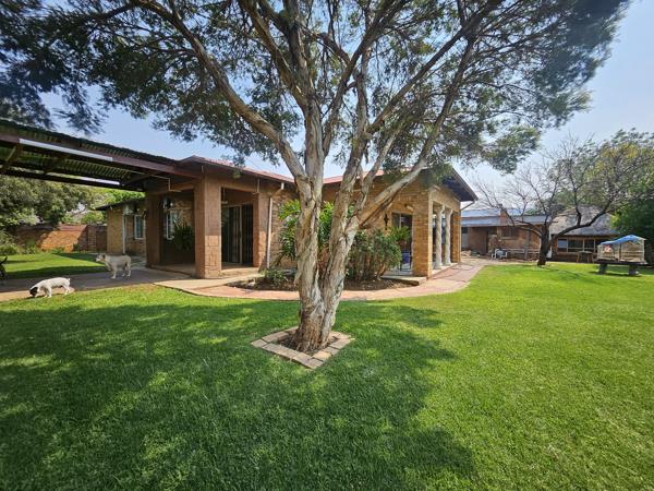 6 Bedroom House