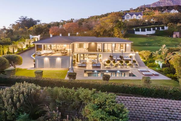 6 Bedroom House