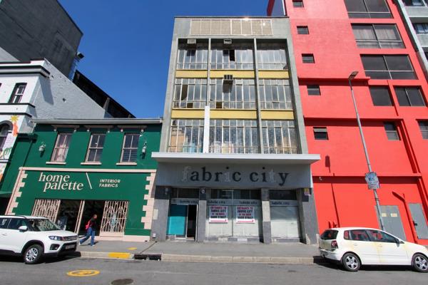 1 400 m² Office Space