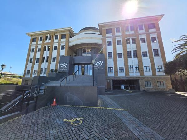 886 m² Commercial space