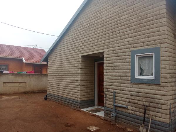2 Bedroom House